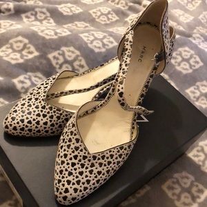 💜Marc Jacobs pumps kitten heels size 7 1/2 used